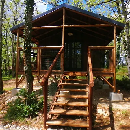 컨트리하우스 La Truffiere Cirq Lapopie 생시르크라포피